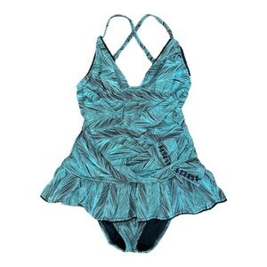 Betsey Johnson Skirted One Piece Swimsuit Size Medium